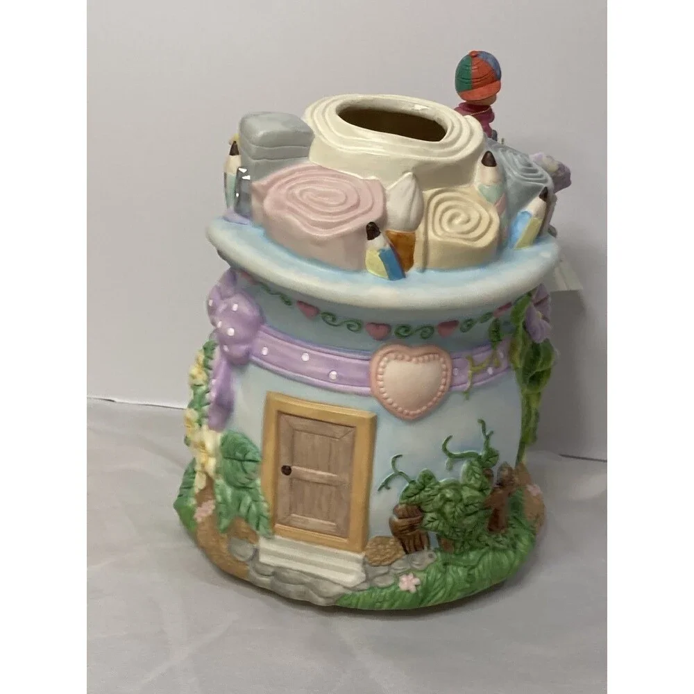 Twinkle Enterprises Ltd. Canadian Memory Series Bookland Ceramic Figurine 3D